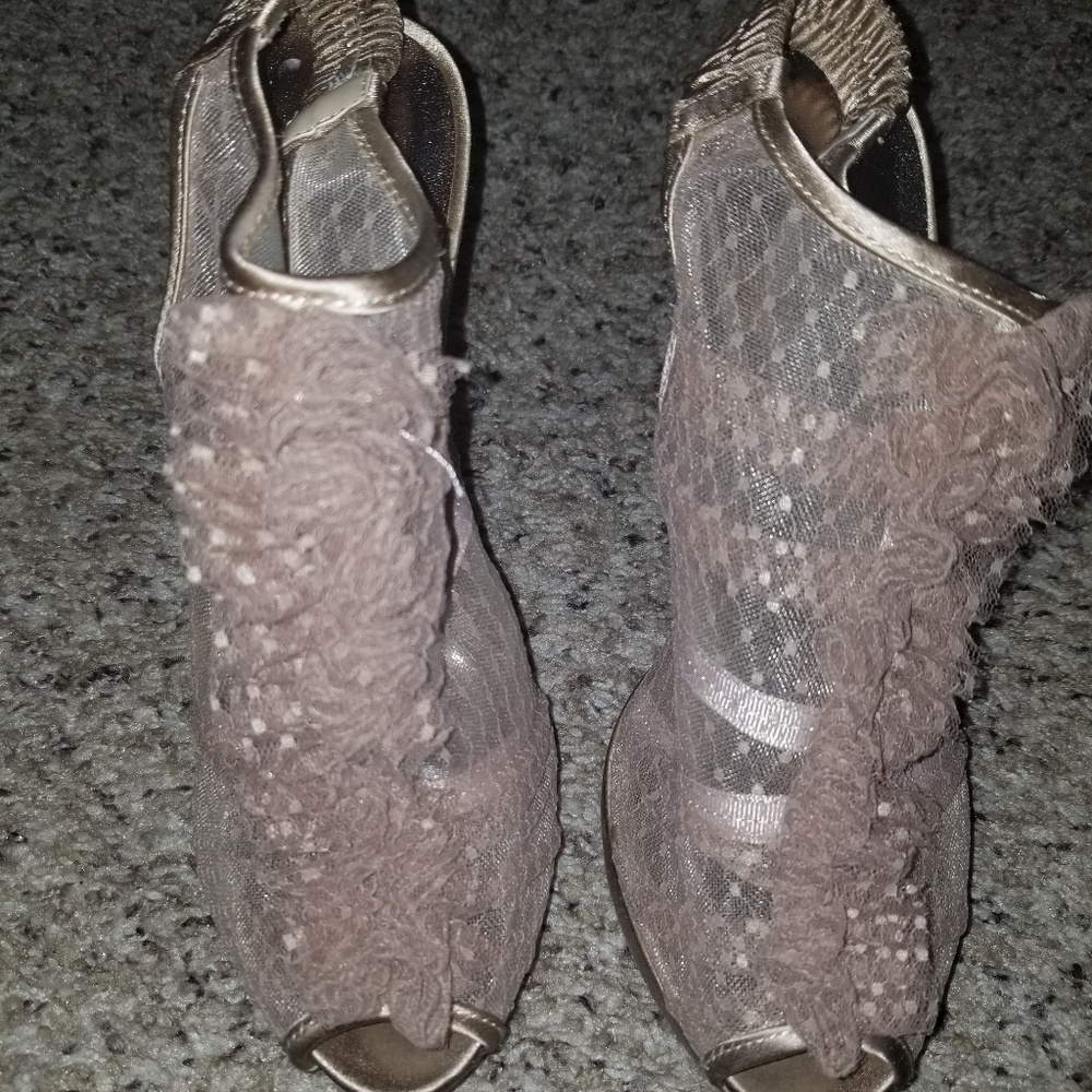 Chinese Laundry strappy heel